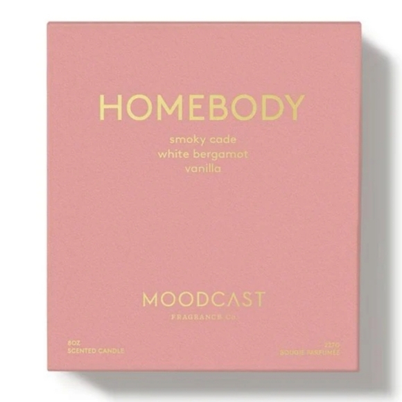 ❤️BUY 2 GET 1 FREE  Homebody Scented Candle - White and Gold, Retail $34.00 - Picture 2 of 6
